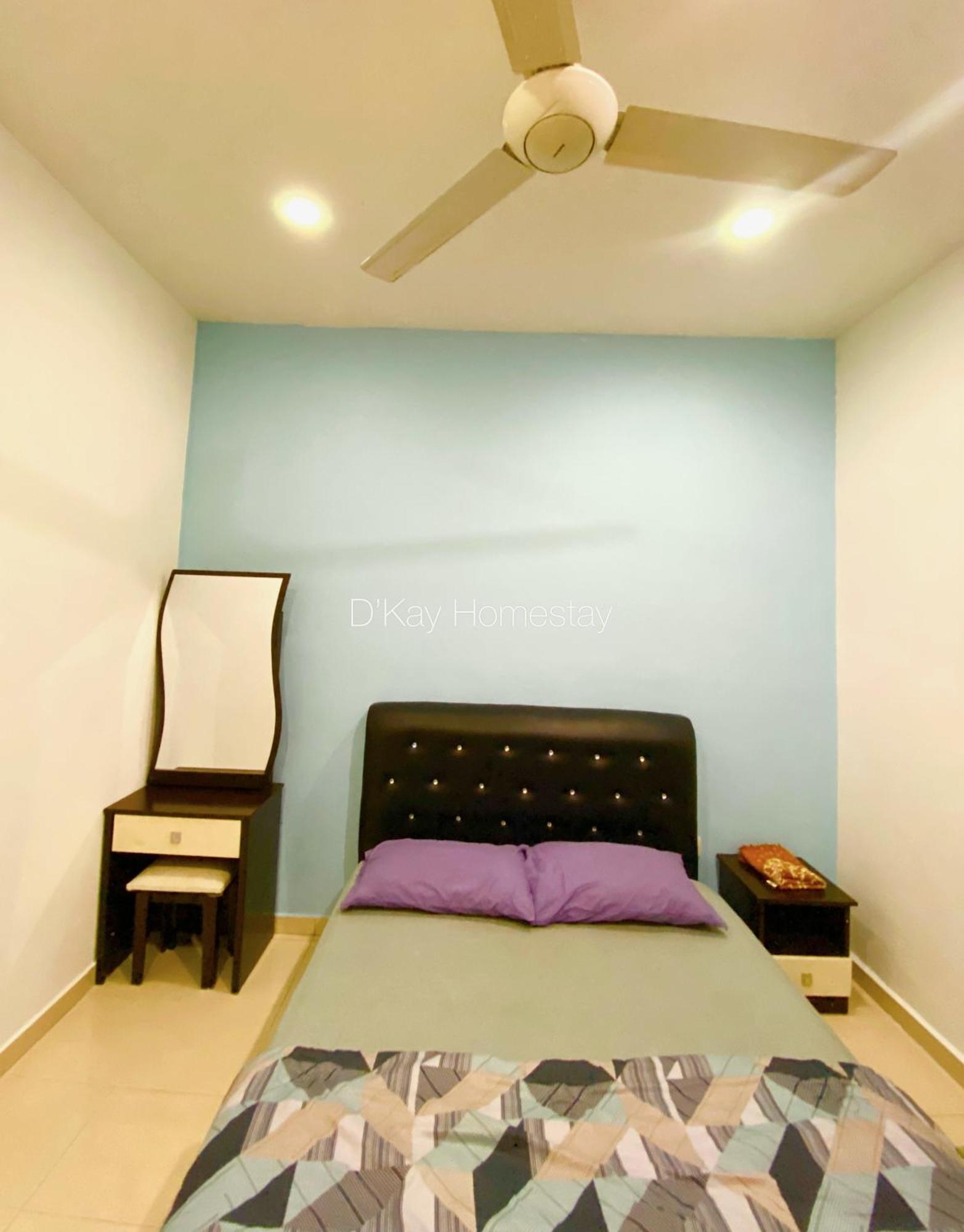 4 Bedrooms Homestay, Fully Aircond In Sendayan By D'Kay Homes I 10-15 Pax Seremban Exteriör bild