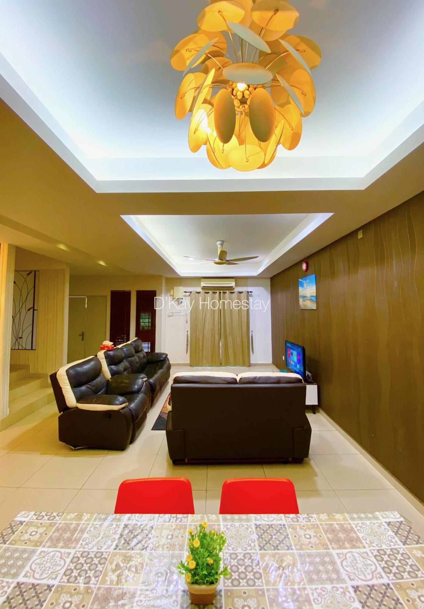 4 Bedrooms Homestay, Fully Aircond In Sendayan By D'Kay Homes I 10-15 Pax Seremban Exteriör bild